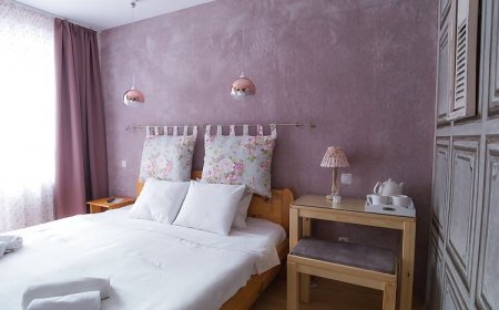 Sólyomvár-lak Komlóska