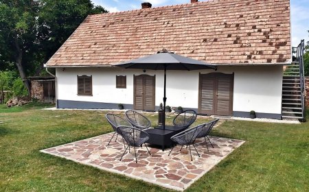 Gémeskút Apartmanház Kővágóörs
