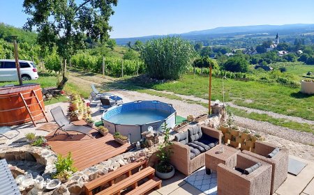 Lesence Lodge Lesencetomaj