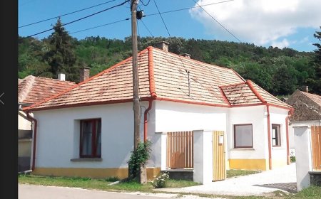 Hegyalja Vendégház Monostorapáti