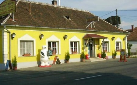 Cafe Rick Kávéház és Panzió Nádasd