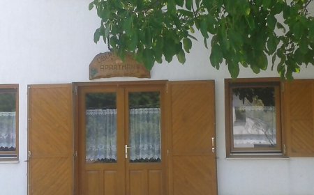 Oberst Pince és Apartman Nemesnádudvar