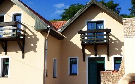 Borissza Apartmanház Ostoros