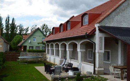 Pécsely House Apartman Pécsely