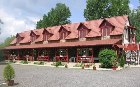 Hernád-Party Üdülőház & Camping Pere