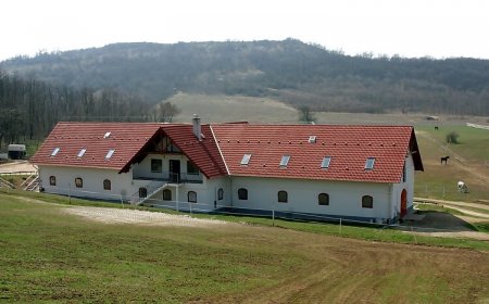 Prosper Lovasklub Panzió Piliscsév
