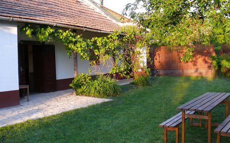 Ady Vendégház Poroszló