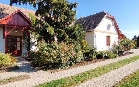 Fehér Tulipán Vendégház Poroszló