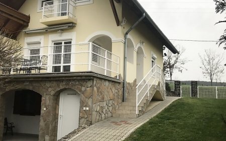 Farkas Vendégház Rezi