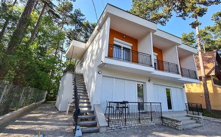 Öt Fenyő Apartmanház Siófok
