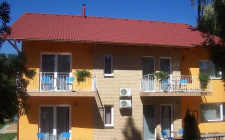 Damjanich Apartmanház Siófok