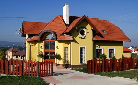 Pihenőkereszt Panzió Sopron