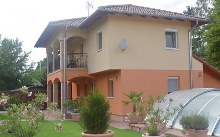 Granada Medencés Apartmanház Szántód