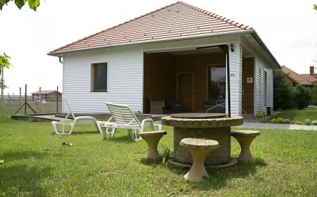 Levendula Vendégház Szigetbecse