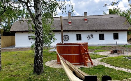 A nádtetős parasztházak Tiszadob