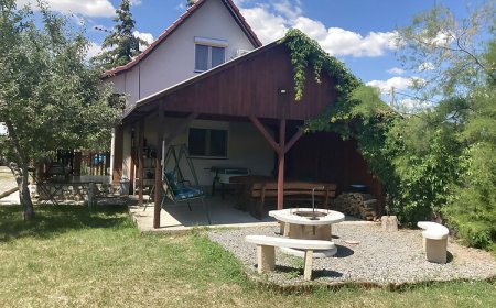 Hajdú Vendégház Tiszanána