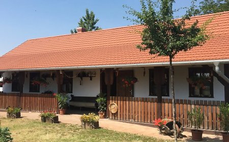 Farkasdomb Tájház és Turisztikai Központ Tiszapüspöki