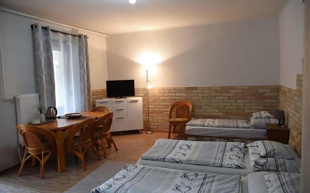 Szilvia Panzió Tolna