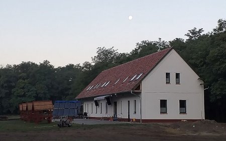 Zöld Lámpás Vendégház Újhartyán