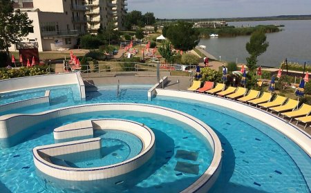 Beach & Wellness Apartman**** Velence