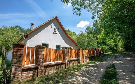 Kék Madár Pihenőház Vértesacsa