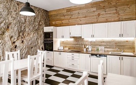 Sziklavendégház*** Veszprém