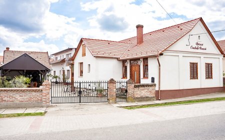 Urszics Családi Panzió Villány