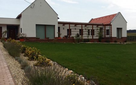 Láng Vendégház Villánykövesd