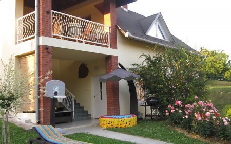 Rózsadomb Apartman Zalakaros