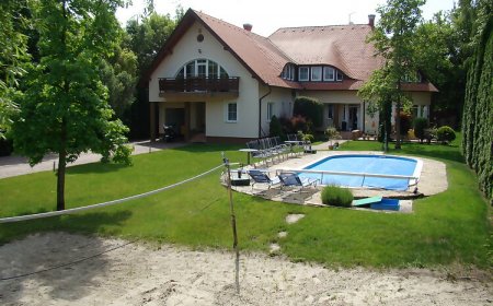 Künszler Apartmanház Zamárdi