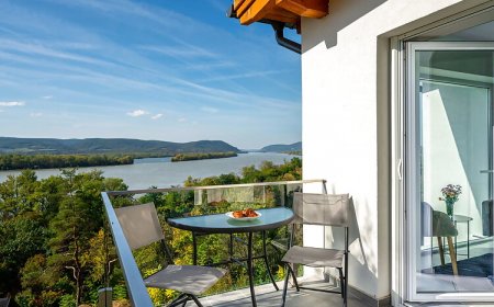 Akvarell Apartmanház Zebegény