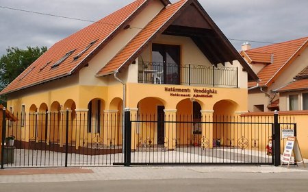 Határmenti Vendégház Zsira
