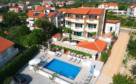 Hotel Pansion Comfort Bok Novalja