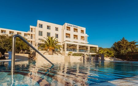 La Luna Hotel Lun