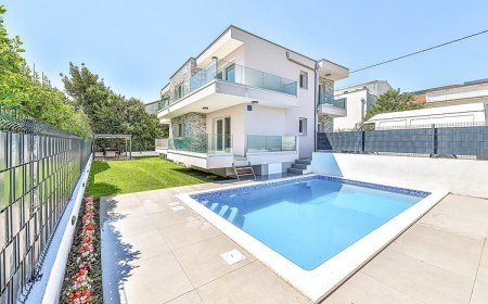Vendégház Kaštel Lukšić - CDC545