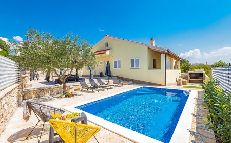 Vendégház Bilice - CDJ747