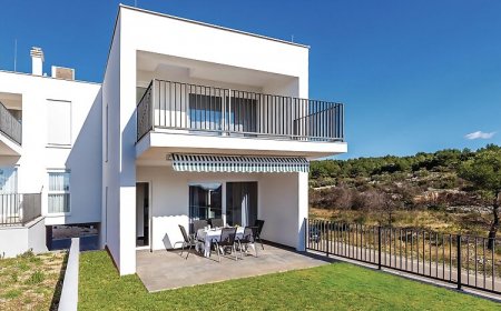 Vendégház Brodarica - CDJ611