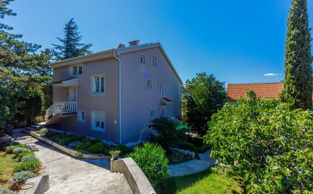 Apartments Robić Selce