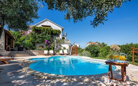 Villa Family Arbanija