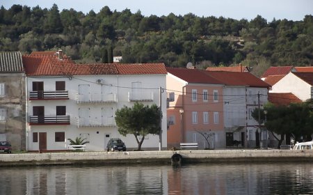 Apartments Milo Kukljica