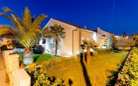 Apartmanok Parkolóhellyel Supetar, Brac - 16294 Supetar