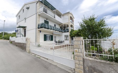 Apartment Darija Primosten