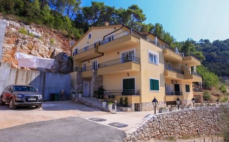 Robinson House Bella Bogomolje