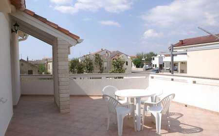 Apartmanok Parkolóhellyel Povljana, Pag - 233 Povljana