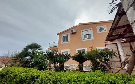 Apartments Mladen Okrug Gornji