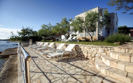 Apartmanok A Tenger Mellett Kozino, Zadar - 5803 Kožino