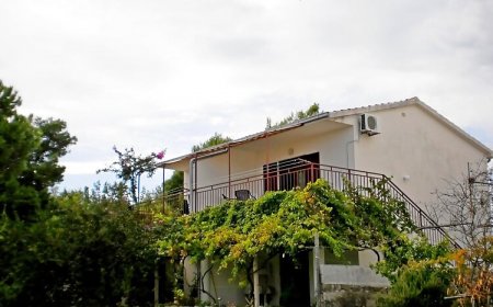 Apartment Tomislav Okrug Gornji