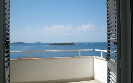 Apartmanok A Tenger Mellett Primosten - 15704 Primošten