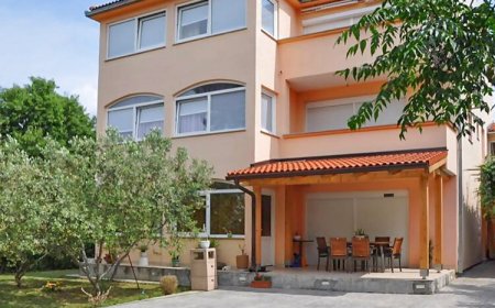 Apartment Izidora Biograd