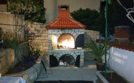 Apartmanok és Szobák Parkolóhellyel Hvar - 15378